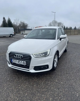 Audi A1 cena 47000 przebieg: 130000, rok produkcji 2015 z Gryfice małe 137